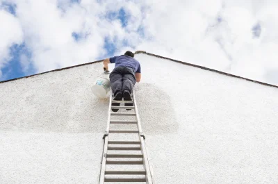 Peinture extérieure à la Tour-du-Meix — façades et ravalement